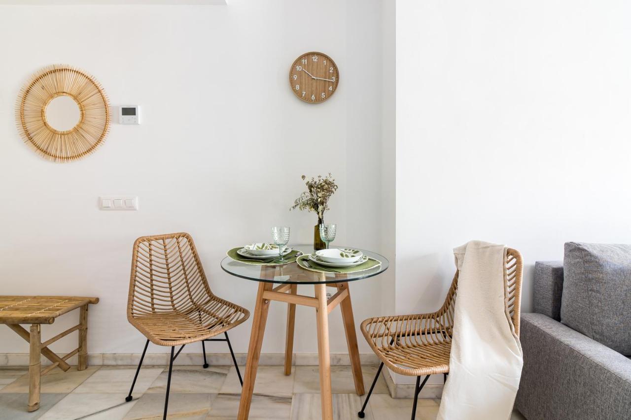 Апартаменты Malaga Center Flat. Victoria Boutique Экстерьер фото
