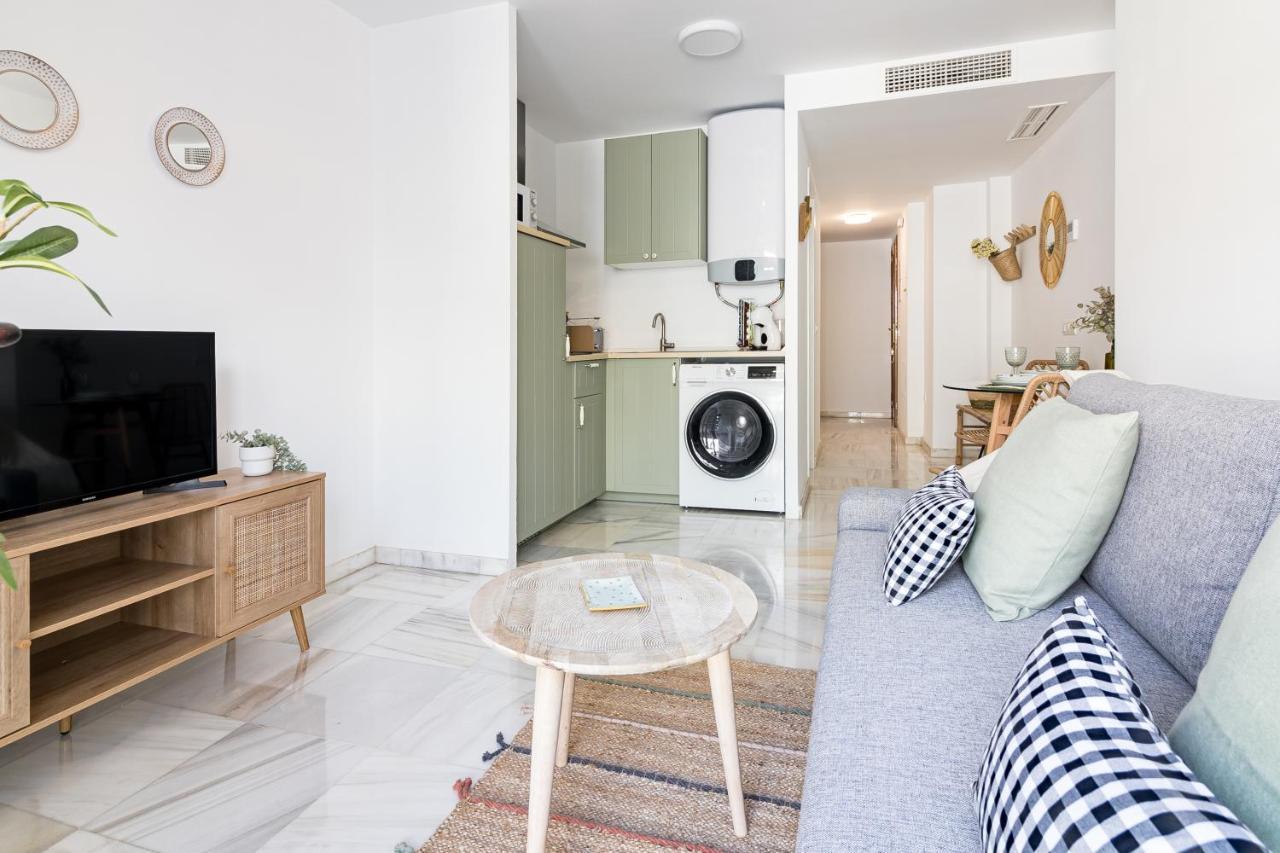 Апартаменты Malaga Center Flat. Victoria Boutique Экстерьер фото