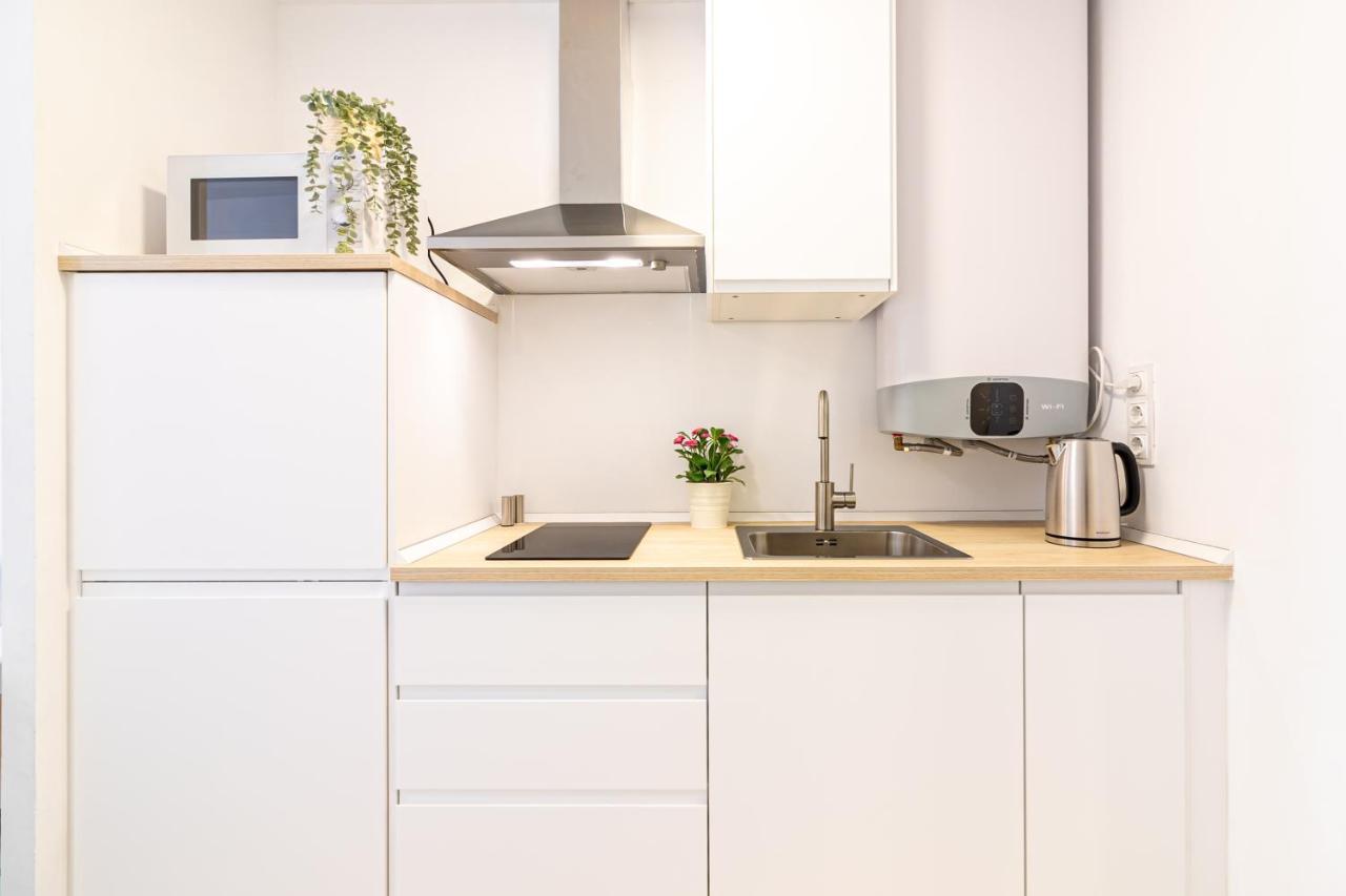 Апартаменты Malaga Center Flat. Victoria Boutique Экстерьер фото