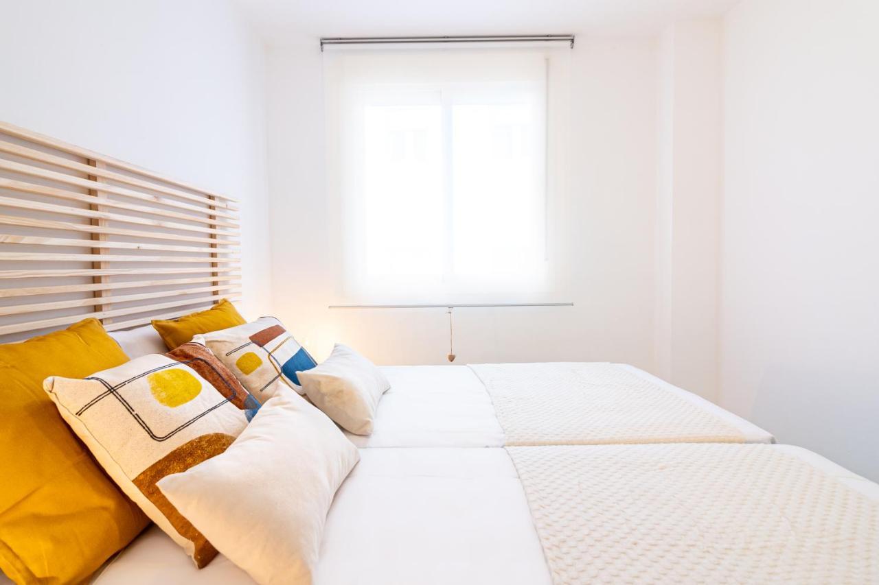 Апартаменты Malaga Center Flat. Victoria Boutique Экстерьер фото
